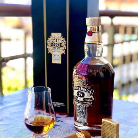 CHIVAS 25 REGAL 