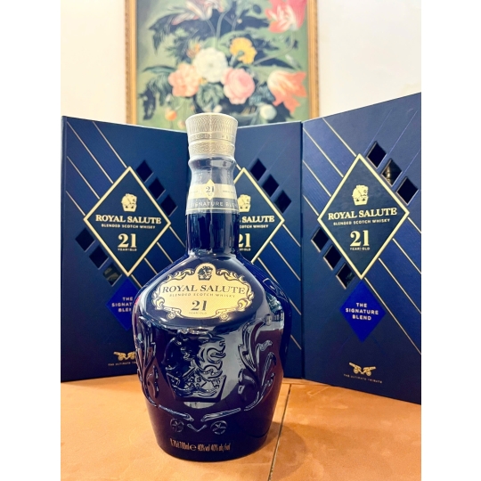ROYAL SALUTE  CHIVAS 21